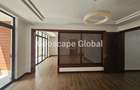 5 Bed Townhouse with En Suite in Lavington - 14