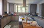 4 Bed Villa with En Suite at Rosslyn Lone Tree Estate Rd - 8
