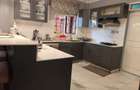 Furnished 3 Bed Apartment with Parking in Riverside - 11