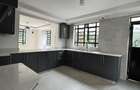 5 Bed Townhouse at Near Galleria Mall - 6