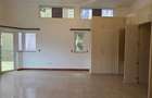 4 Bed Townhouse with En Suite at Riverside Drive - 10
