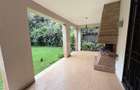 5 Bed Townhouse with En Suite at Lavington Green - 6