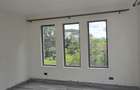 6 Bed Villa with En Suite at Lavington - 19