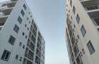 Serviced 2 Bed Apartment with En Suite at Links Road - 3