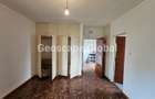 4 Bed House with En Suite in Lavington - 10
