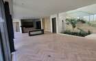 5 Bed Townhouse with En Suite at Grovelia Grove - 6