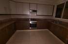 3 Bed Apartment with En Suite in Riverside - 5