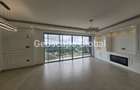 4 Bed Apartment with En Suite in Spring Valley - 1