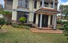 4 Bed House with En Suite at Rosslyn Heights - 15