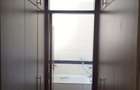 3 Bed Apartment with En Suite in Riverside - 9