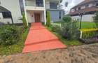 5 Bed Townhouse with En Suite at Paradise - 9
