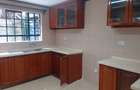 5 Bed Townhouse with En Suite in Lavington - 14