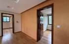 4 Bed Townhouse with En Suite in Lavington - 10