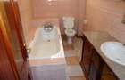 6 Bed House with En Suite in Nyari - 14