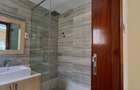 5 Bed House with En Suite in Lavington - 12
