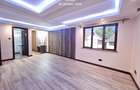 4 Bed Townhouse with En Suite at Off James Gichuru - 8