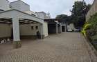 5 Bed Townhouse with En Suite in Spring Valley - 1