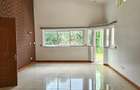 4 Bed Townhouse with En Suite in Riverside - 13