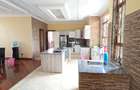 9 Bed House with En Suite at Glory Road - 14