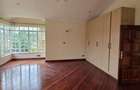 5 Bed Townhouse with En Suite at Karen Miotoni - 19