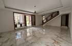 5 Bed Townhouse with En Suite in Lavington - 1