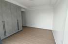 2 Bed Apartment with Gym in Riverside - 9