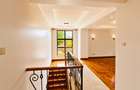 4 Bed Apartment with En Suite in Riverside - 4