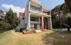5 Bed Villa with En Suite at Tree Lane - 1