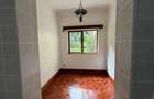 5 Bed Townhouse with En Suite at Old Runda - 16