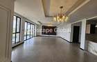 3 Bed Apartment with En Suite in Riverside - 13