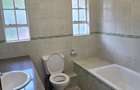 5 Bed House with En Suite at Rosslyn Park 01 - 9