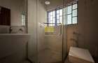 4 Bed Townhouse in Parklands - 11