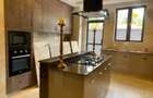 3 Bed Apartment with En Suite in Riverside - 5