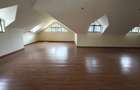 5 Bed Townhouse with En Suite in Lavington - 13