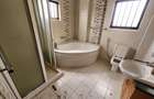 3 Bed Apartment with En Suite at Hatheru Road - 10