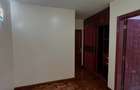 5 Bed Townhouse with En Suite at Othaya Road - 9