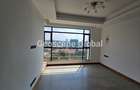 4 Bed Apartment with En Suite in Riverside - 3