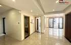2 Bed Apartment with En Suite at Riverside Drive - 10