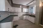 4 Bed Apartment with En Suite at Moyern Drive - 6
