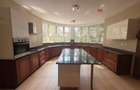 4 Bed House with Swimming Pool in Rosslyn - 7