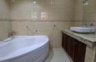 4 Bed Townhouse with En Suite in Kyuna - 11