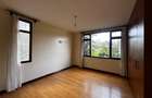 3 Bed Apartment with En Suite in Riverside - 19