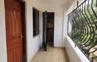 3 Bed Apartment with En Suite at Hatheru Road - 3