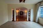 5 Bed House with En Suite in Runda - 4