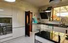 5 Bed Townhouse with En Suite in Lavington - 5