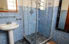 3 Bed Apartment with Parking in Riverside - 15