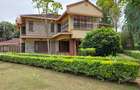 5 Bed House with En Suite at Flem Tree - 2