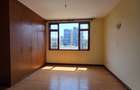 3 Bed Apartment with En Suite in Riverside - 18