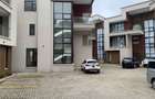 5 Bed Townhouse with En Suite in Lavington - 2