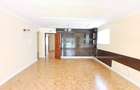 4 Bed Townhouse with En Suite at Hundred Avenue - 12